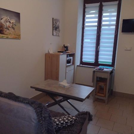 Appartement Rdc Chez Caroline 波旁莱班 外观 照片