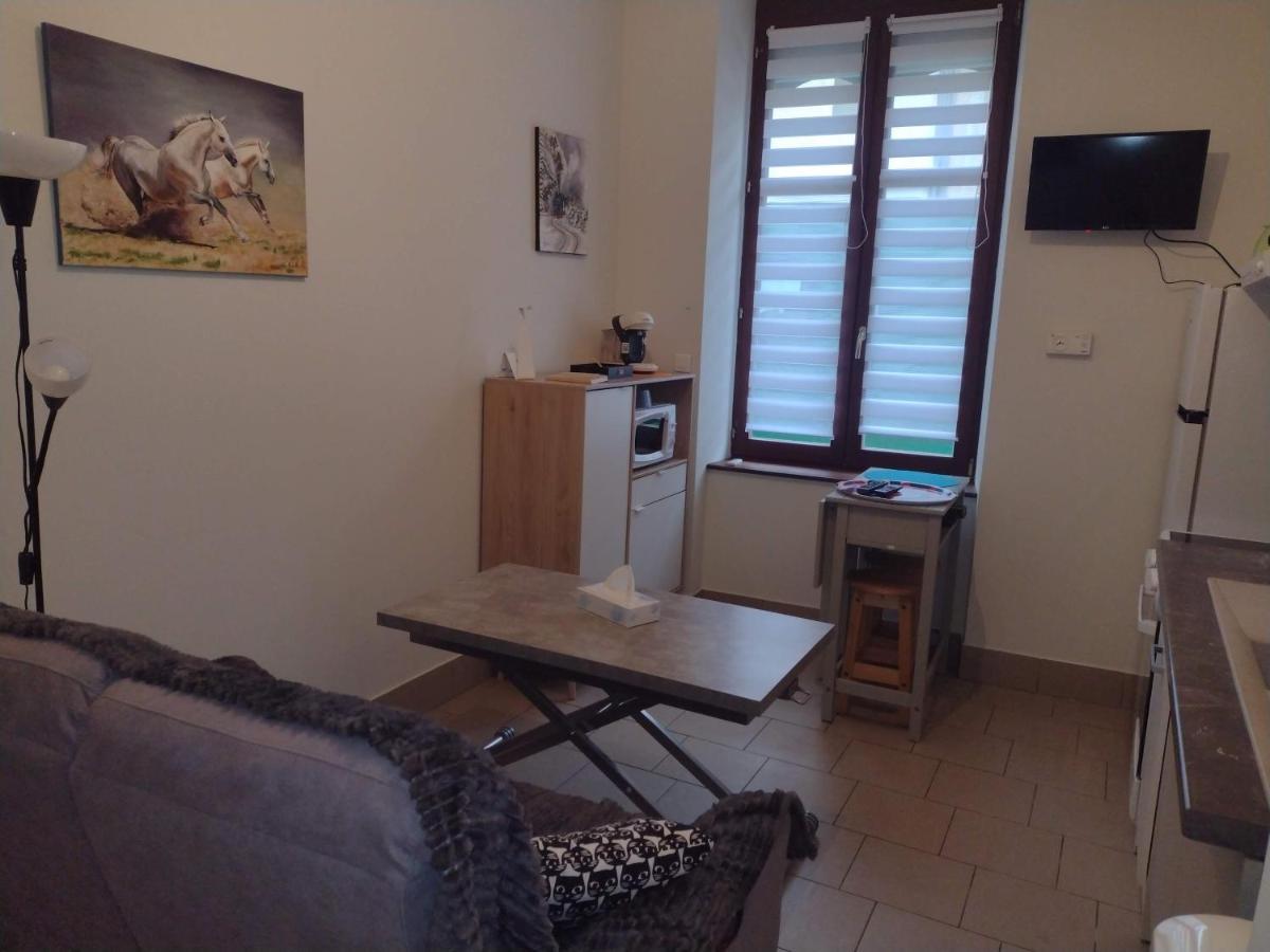 Appartement Rdc Chez Caroline 波旁莱班 外观 照片